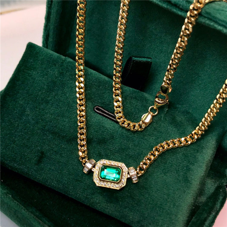 Retro High-grade Emerald Cuban Link Chain Necklace